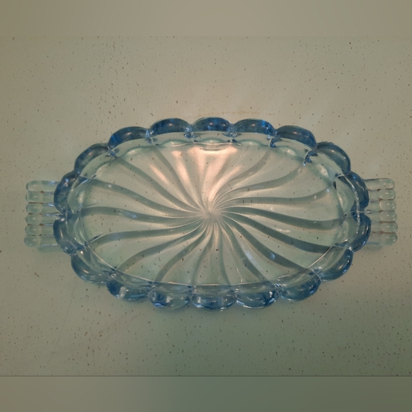 Vintage Light Blue Glass Sugar & Creamer Set w/Under-plate Tray GLOWS - Picture 10 of 14